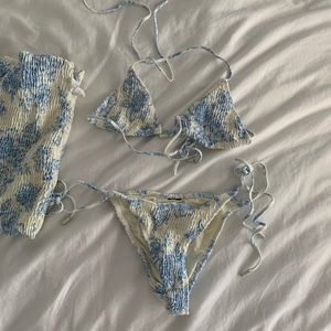 Triangl - vinca - indigo